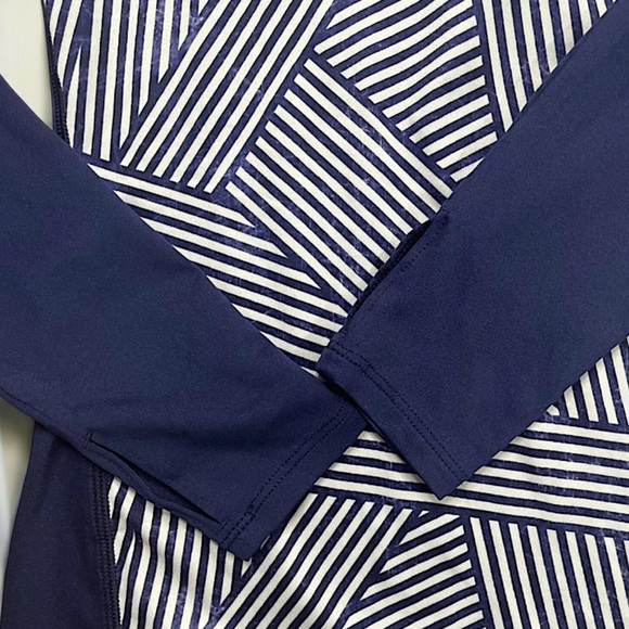 Old Navy Active Blue & White Stripe Active Go-Dry 3/4 Zip Up Pullover - Picture 10 of 16